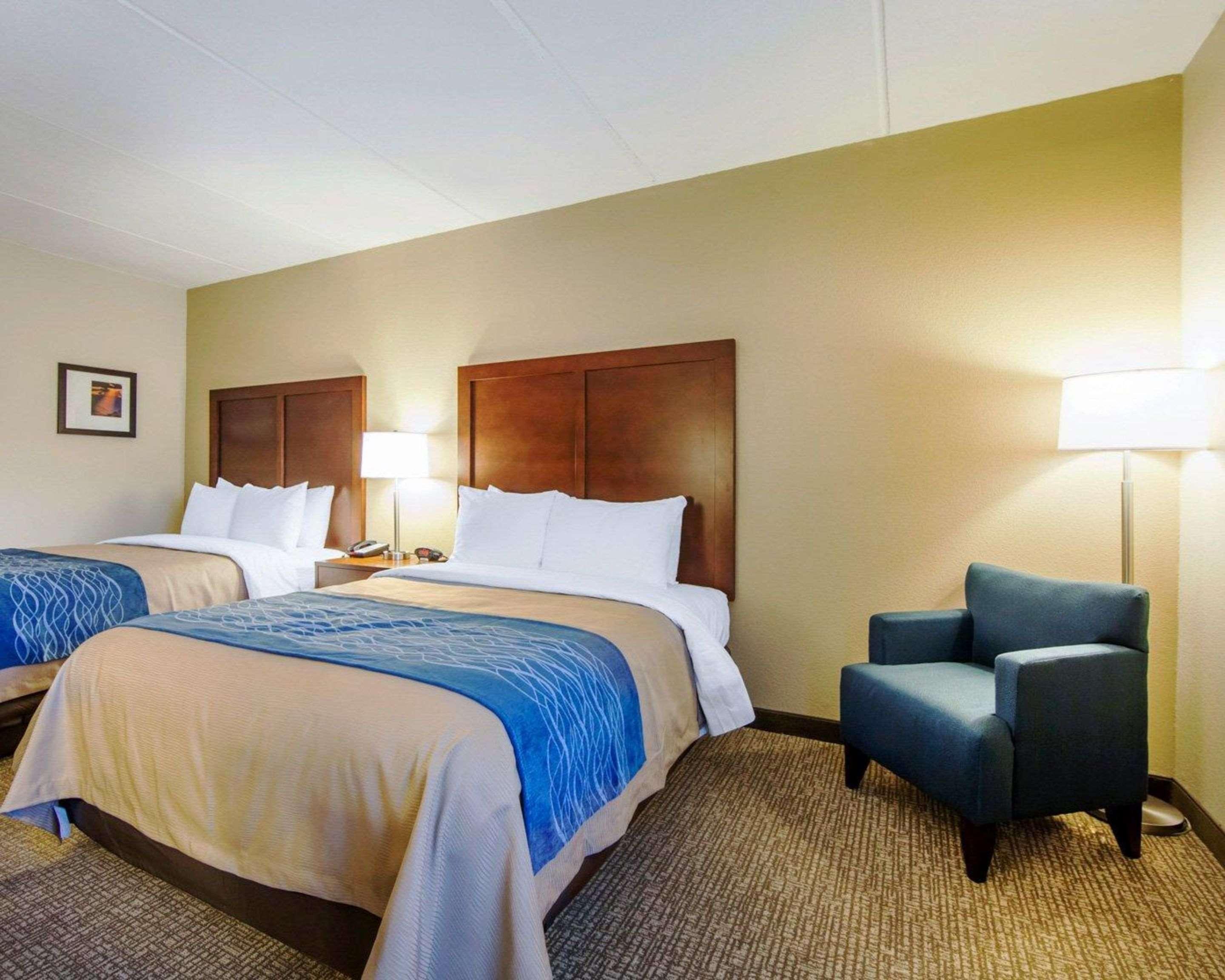Comfort Inn At Royal Blue Pioneer Exterior foto