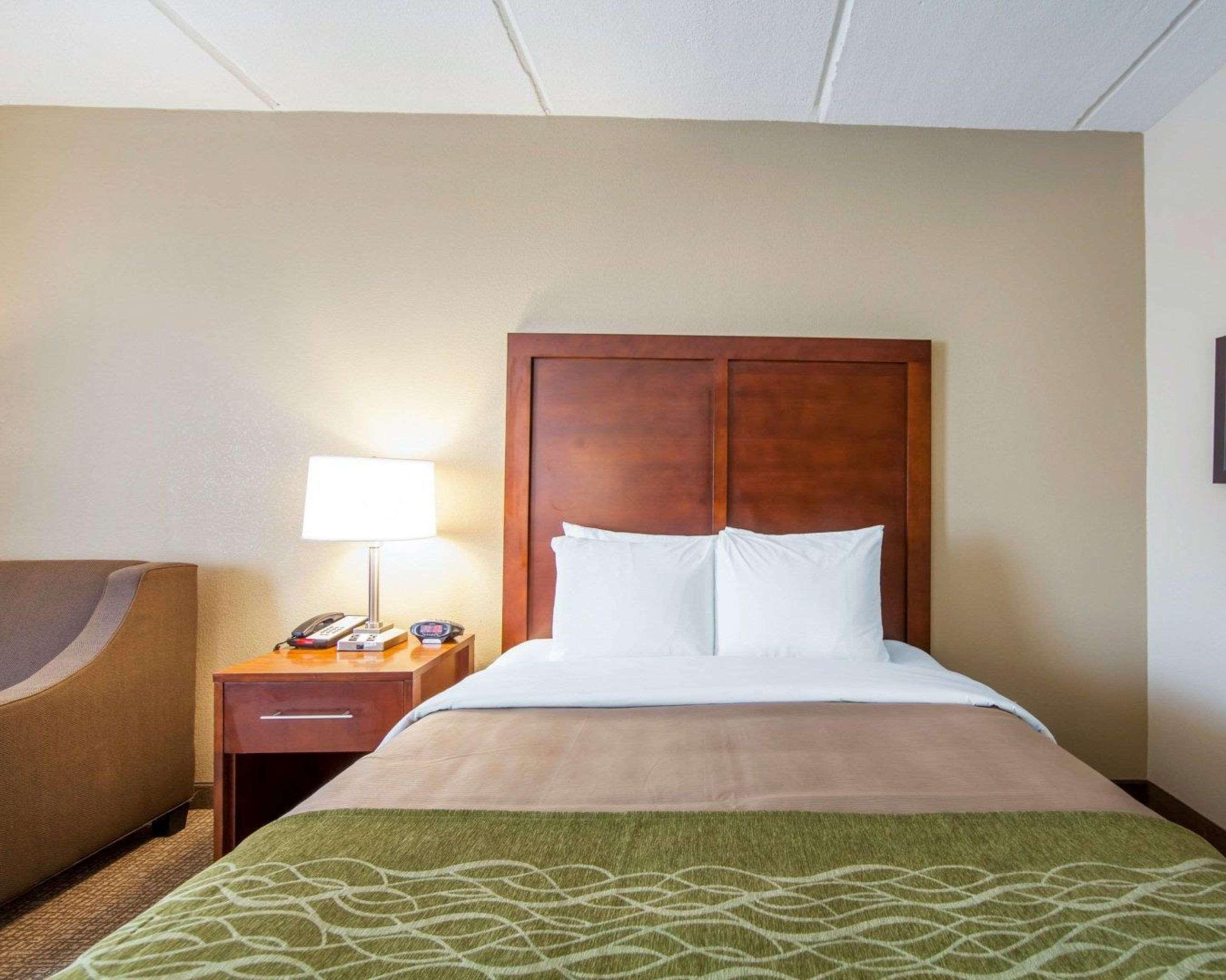 Comfort Inn At Royal Blue Pioneer Exterior foto