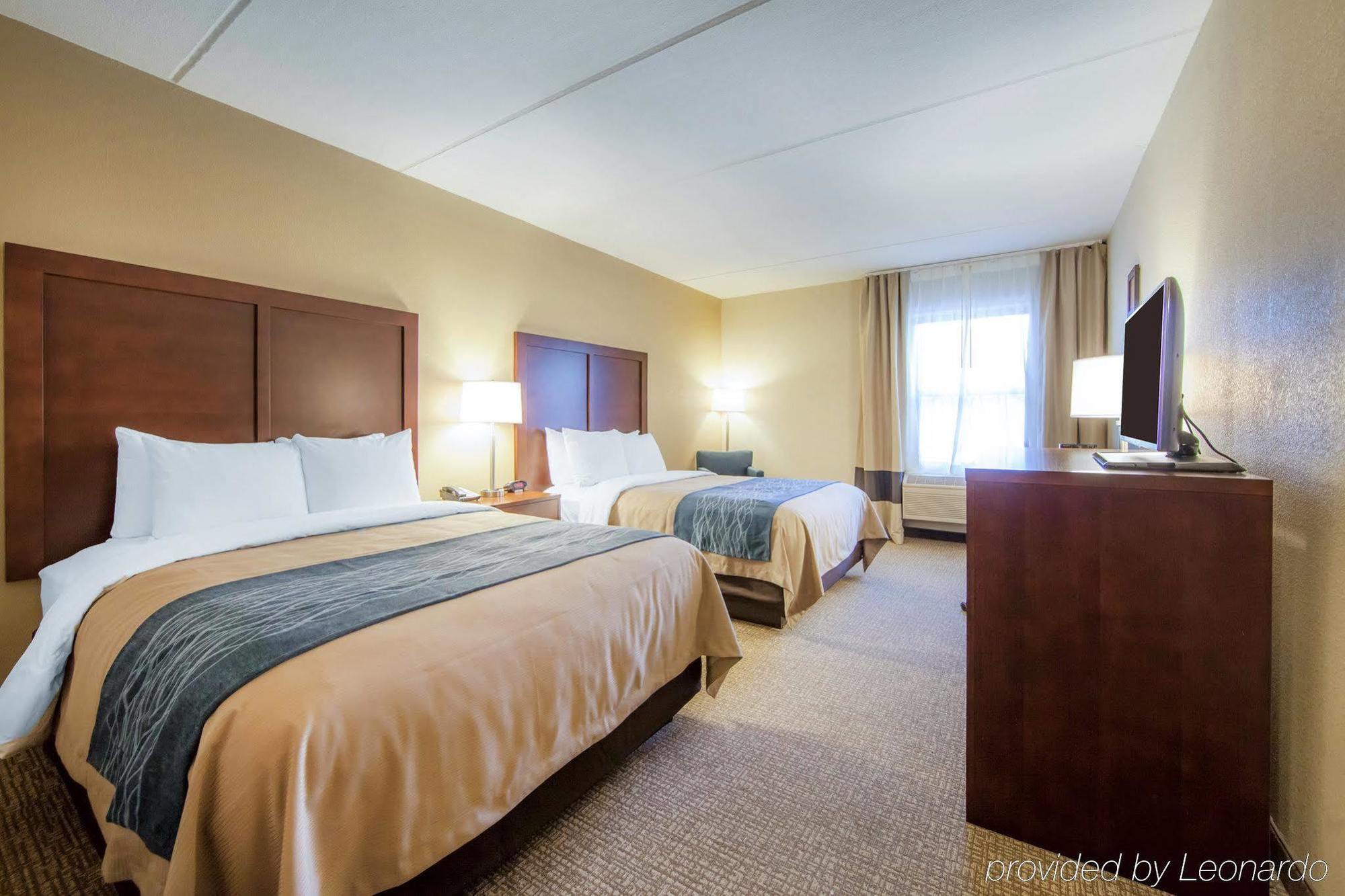 Comfort Inn At Royal Blue Pioneer Exterior foto