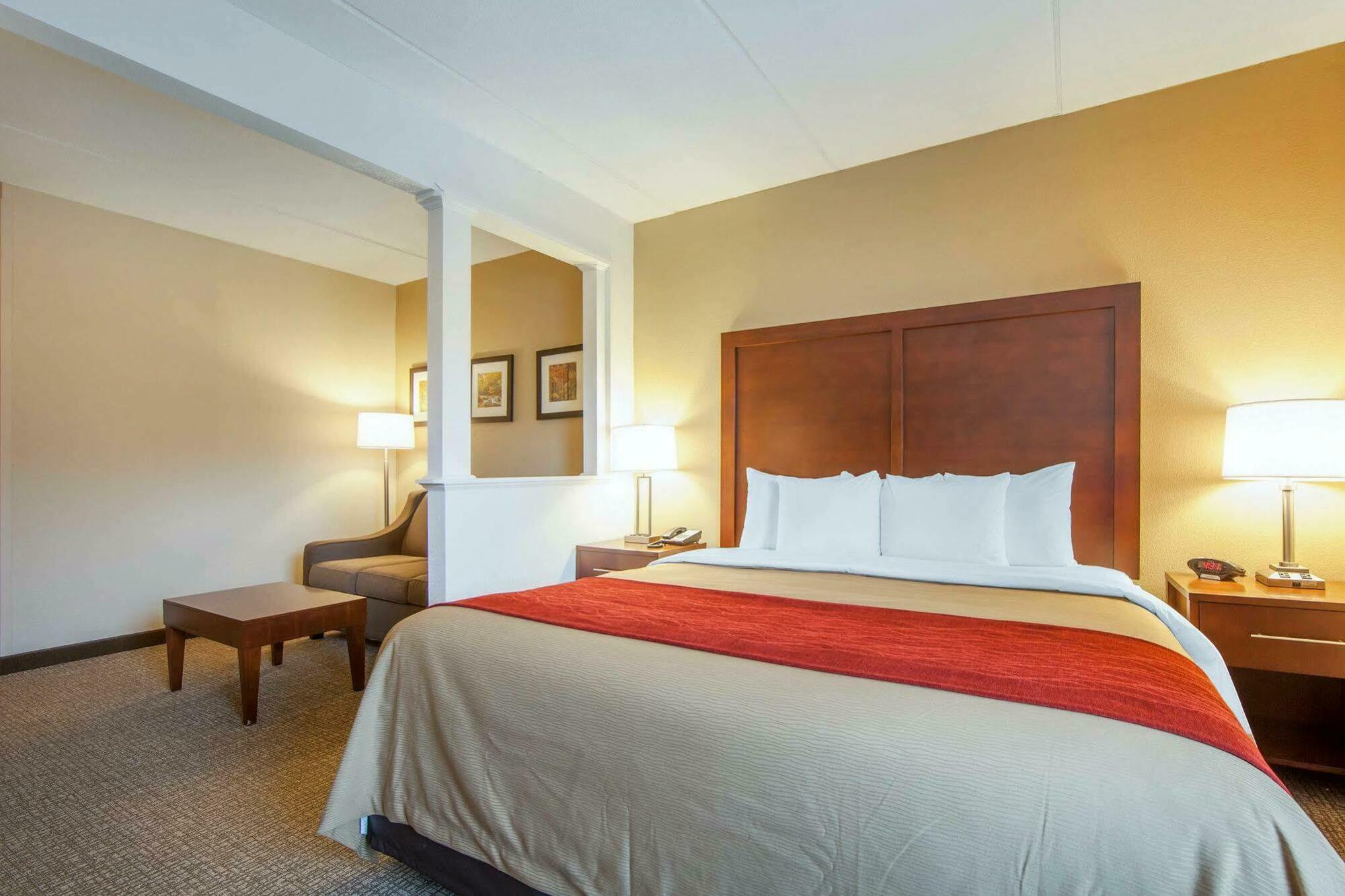 Comfort Inn At Royal Blue Pioneer Exterior foto